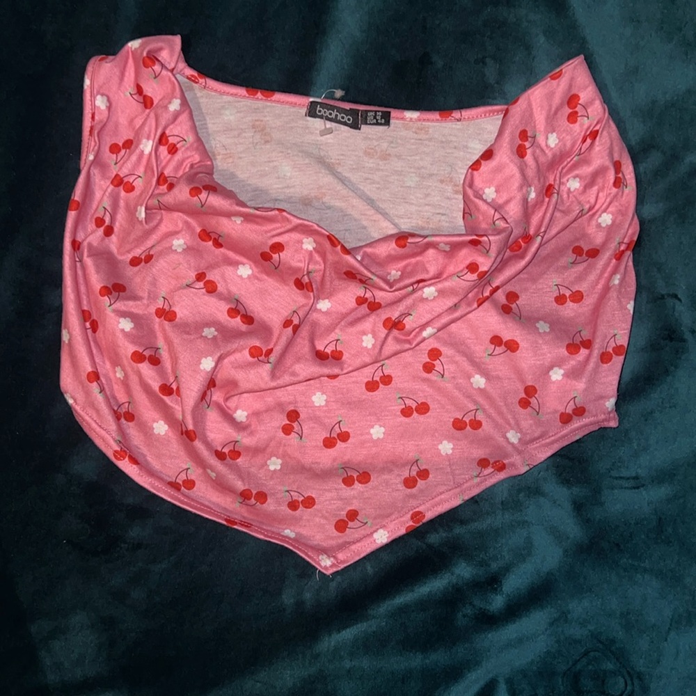 sleeveless cherry crop top/tank top never worn